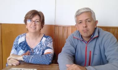"Es un Aula Taller Móvil con información sobre la Educación Superior"
