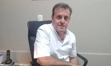 "Hay que dar becas que le sirvan al estudiante"