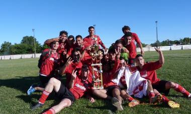 Alumni es Bi Campeón del Fútbol de Pringles