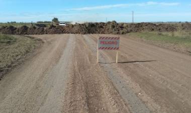 Nuevo corte de camino vecinal