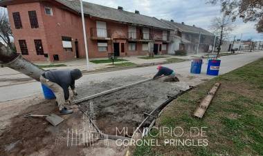 Bacheo en cercanías al Hospital Municipal