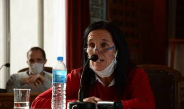 Silvana Carnevali: "Decir que a la Provincia no le preocupa la educación de los Bonaerenses, es irresponsable"