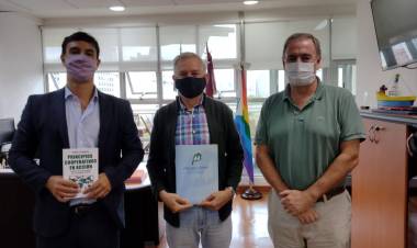 Fedecoba y Alexandre Roig compartieron visiones en común respecto del Cooperativismo de Servicios Públicos