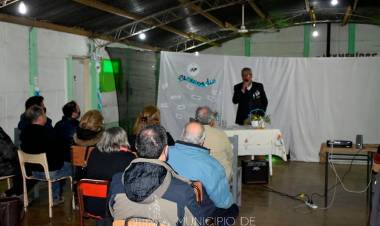 Charla sobre Malvinas