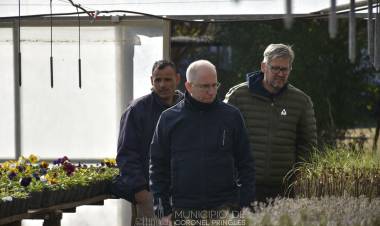 Matzkin recorrió el Vivero Municipal