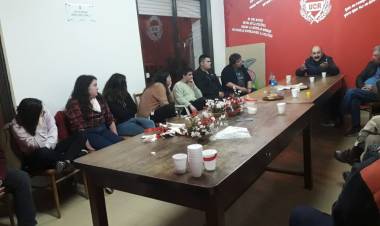 El Concejal Aldo Mensi dialogó con la juventud radical