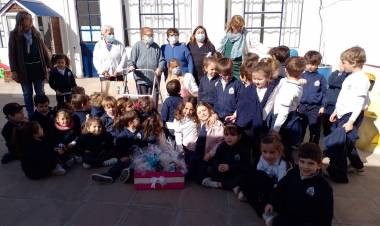 Primera entrega de juguetes‼