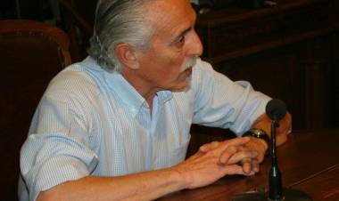 "El Concejo Deliberante es una máquina de generar normas de muy baja calidad"