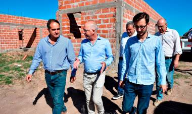 Maggiotti y Simone recorrieron los Barrios Bonaerenses II y ProCrear
