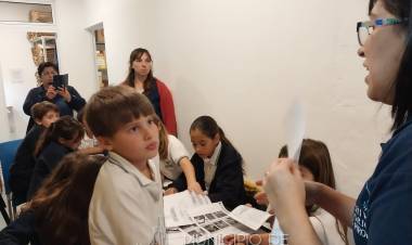Alumnos de escuelas primarias visitaron el Archivo Histórico Municipal