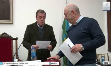 HCD: "La política me da la posibilidad de tomarle juramento a un amigo"