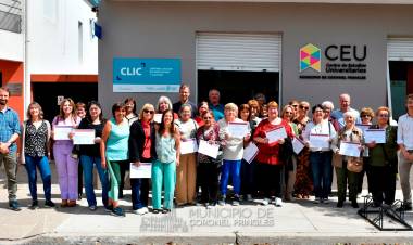 Matzkin entregó certificados de los Cursos UPAMI