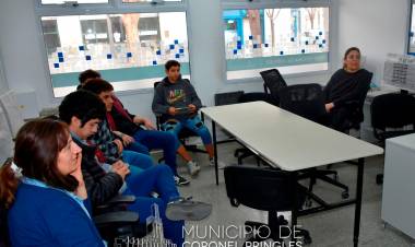 Visita a la Oficina de Empleo