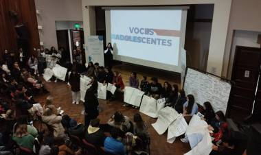 Voces Adolescentes
