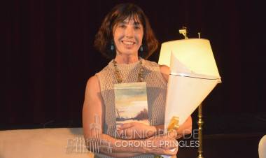 Se presentó el libro "Hay bordes en el tiempo" de Bea Espil