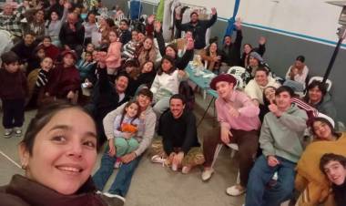 La Escuela de Danzas del Fogón brilló en Córdoba