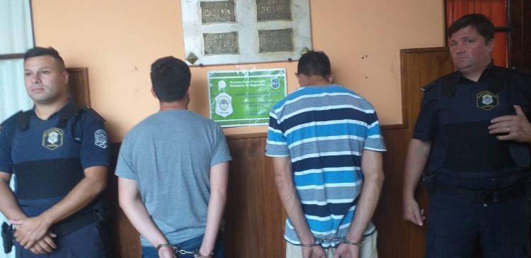 Dos Aprehendidos por Hurto y Secuestro de Dinero Sustraído y Automóvil utilizado para la Fuga