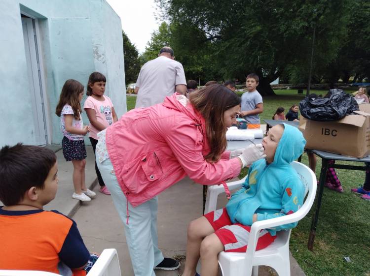 Odontología hizo prevención en la EAV