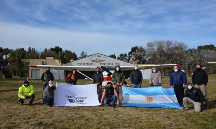 Gracias a la colaboración de muchísimas personas, "Banderas al cielo" fue posible