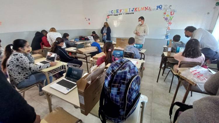 Nueva entrega de Netbooks en el distrito