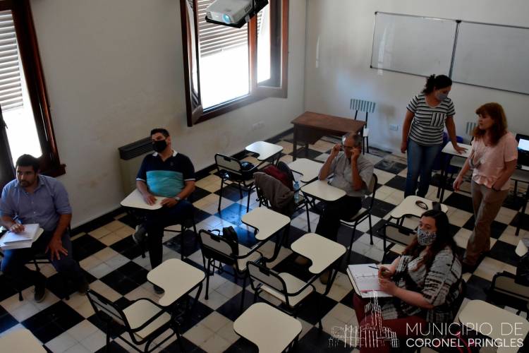 Indio Rico: Estudiantes presentan informe sobre el tratamiento de efluentes líquidos y residuos en sala de faena