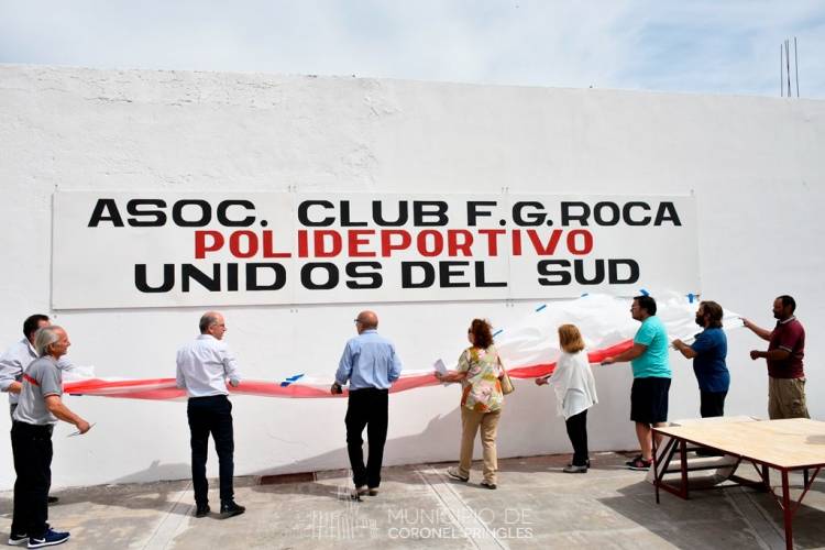 Quedó inaugurado el Polideportivo "Unidos del Sud" del Barrio Roca