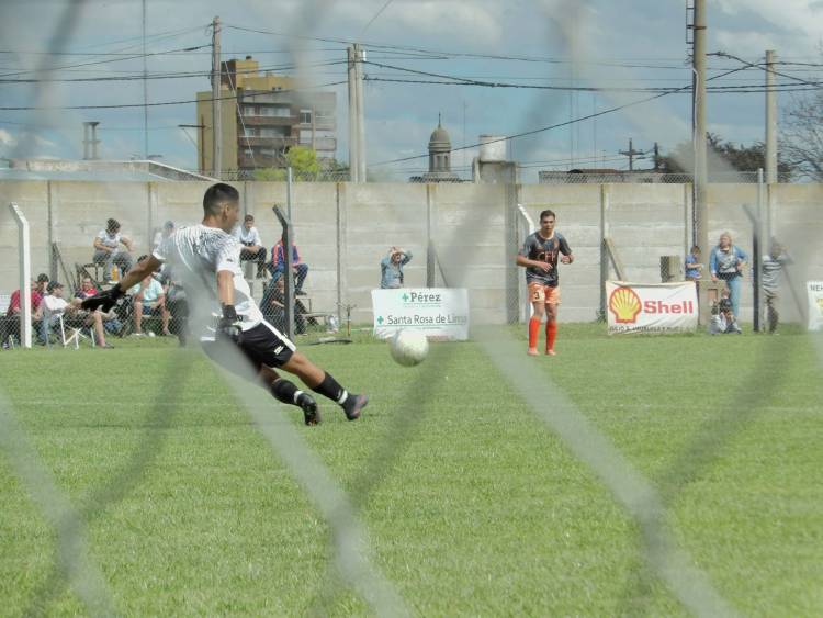 Fútbol: La fecha de Inferiores de mañana sábado está suspendida