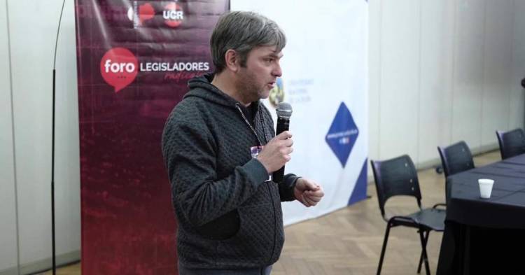 Ezequiel Ríos: "Manes está trabajando para unir a los argentinos desde la racionalidad, sin prometer cosas imposibles"