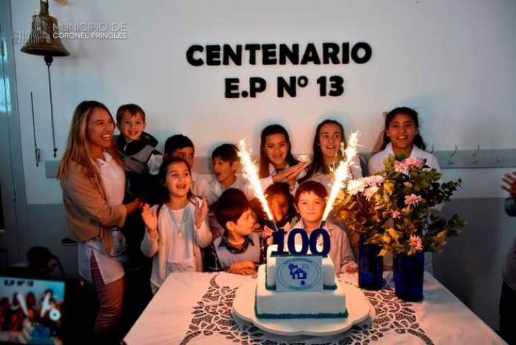 Emotivo acto marcado por el rencuentro