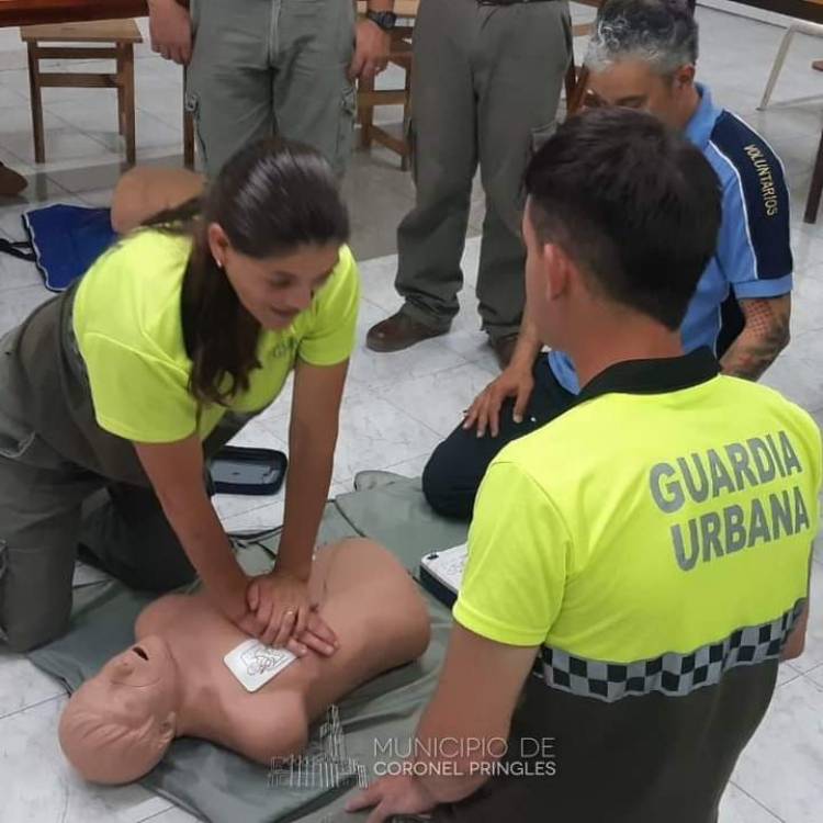 El personal de Guardia Urbana recibió una capacitación en primeros auxilios