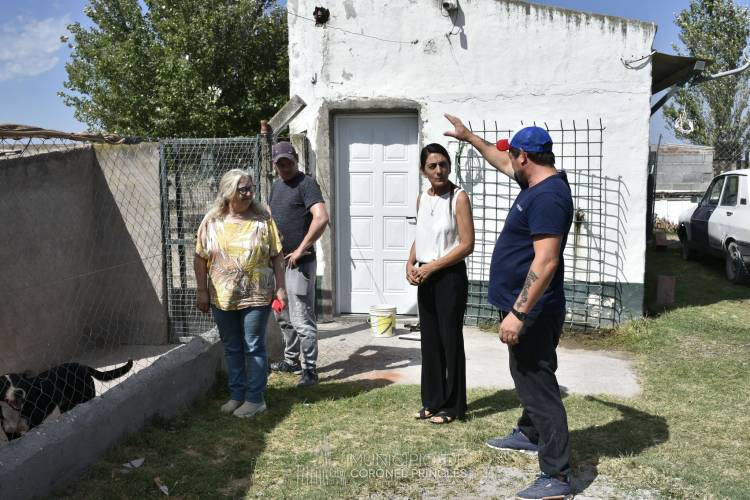 Barruti visitó recorrió obras en el Hogar Canino