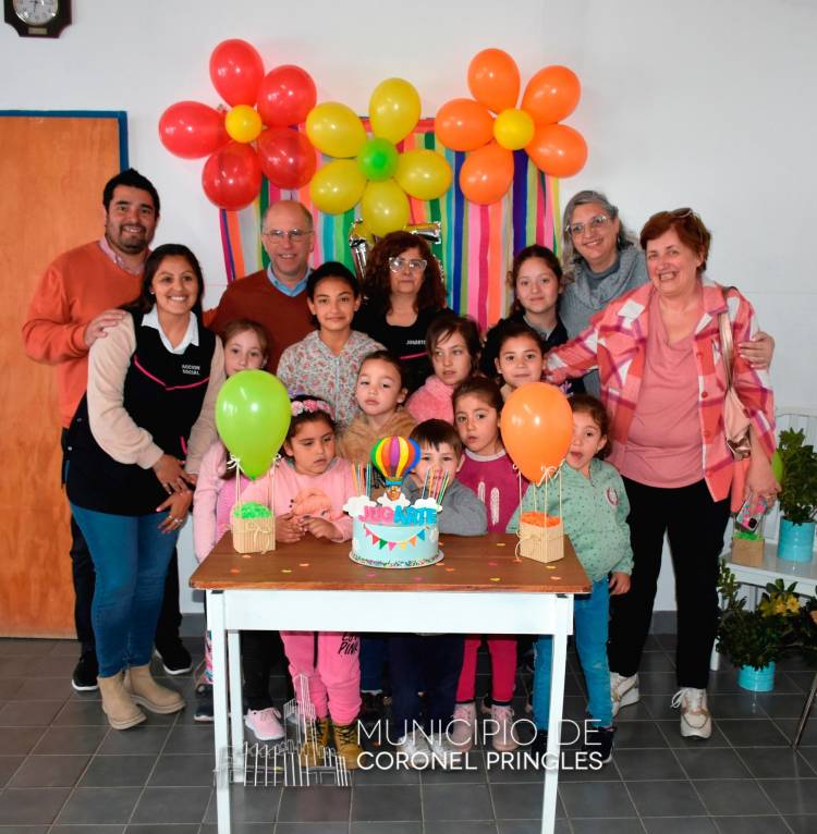 El Centro de Integración Comunitaria "Jugarte" festejó sus 15 años de vida institucional