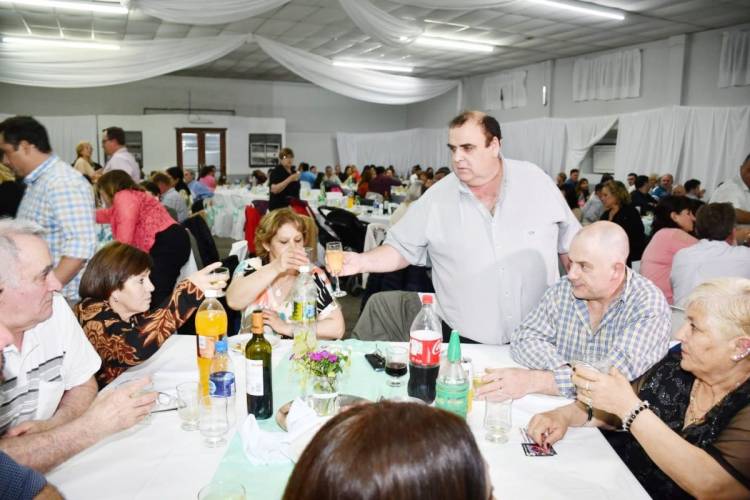 UEC festejará el Día del Empleado de Comercio con una Cena y Baile