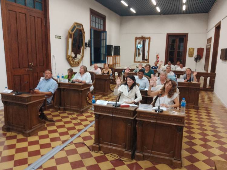HCD: Asamblea de Concejales y Mayores Contribuyentes