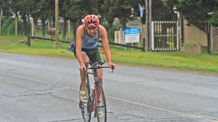 De Coronel Pringles al continente: Juan Kolep busca apoyo para competir en la Copa Panamericana de triatlón