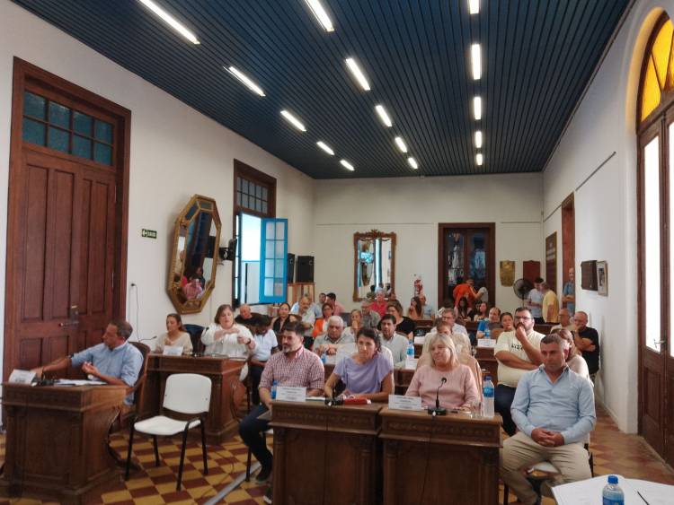HCD: Asamblea de Concejales y Mayores Contribuyentes