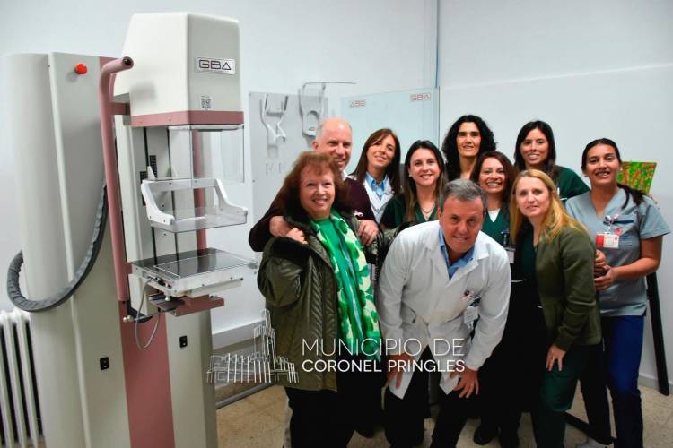 "Este mamógrafo no es un aparato. Es la posibilidad de que una madre, una hija, una abuela siga estando en la mesa familiar"